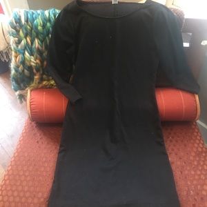 Mid sleeve black dress